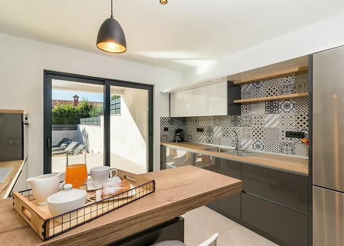 빌라 Munat Ližnjan